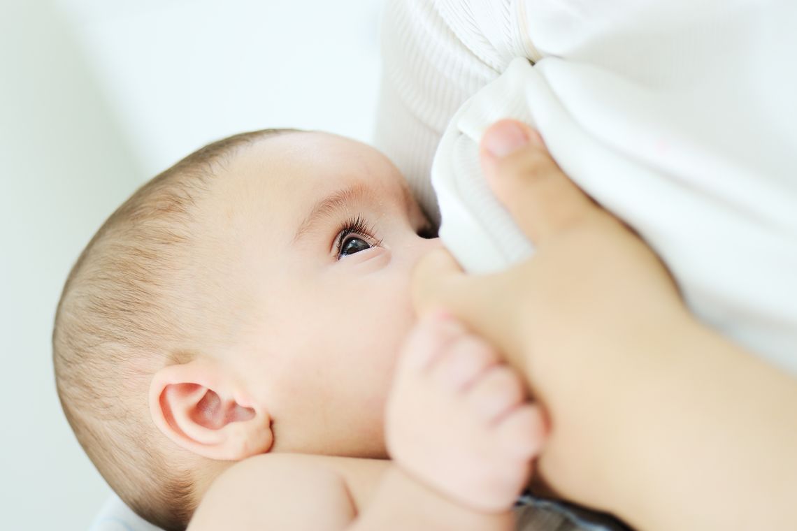 What are the benefits of breast milk?