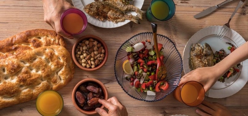 What should I eat at Iftar, what should I avoid?